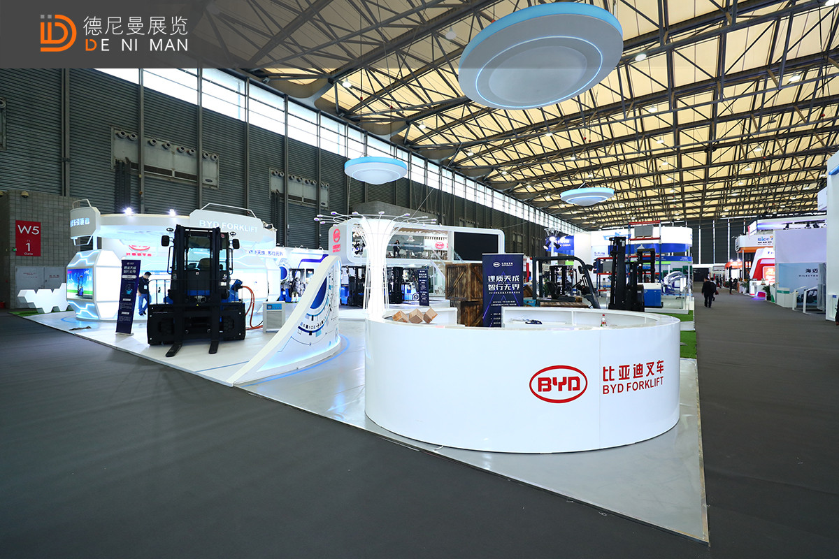 比亚迪物流展台搭建现场图
